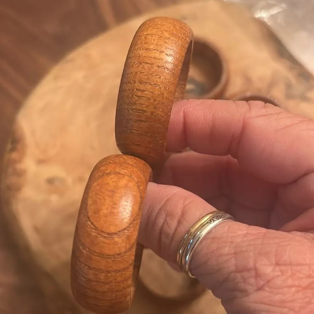 Set of 8 Wooden Napkin Rings
